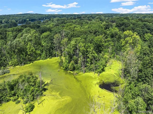 1905 Justice Drive, Ortonville, MI 48462