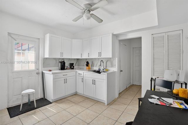 5925 SW 64th St, South Miami, FL 33143