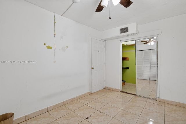 5925 SW 64th St, South Miami, FL 33143