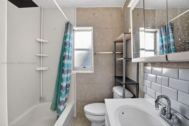 5925 SW 64th St, South Miami, FL 33143