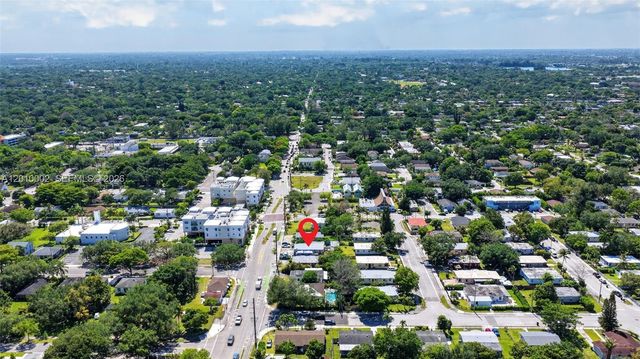 5925 SW 64th St, South Miami, FL 33143