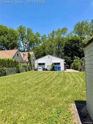 18341 Colgate Street, Dearborn Heights, MI 48125