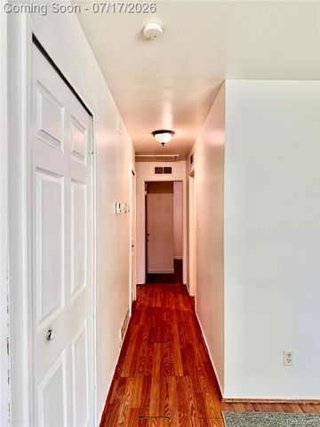18341 Colgate Street, Dearborn Heights, MI 48125