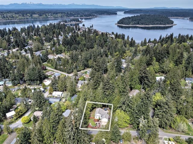 2412 Westwind Drive NW, Olympia, WA 98502