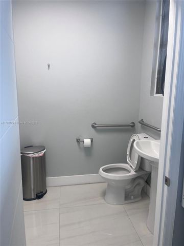 2228 SW 67th Ave, Miami, FL 33155