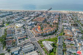 415 Townsquare Lane 325, Huntington Beach, CA 92648