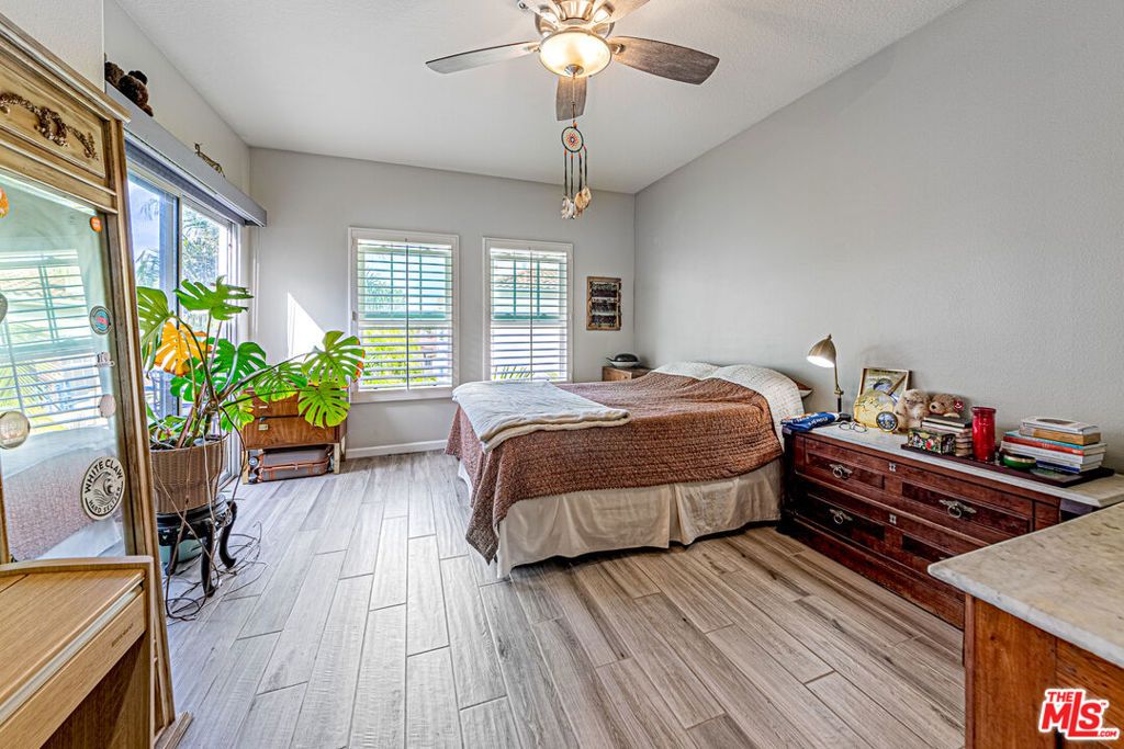 Image 16 of property listing at 415 Townsquare Lane 325, Huntington Beach, CA 92648