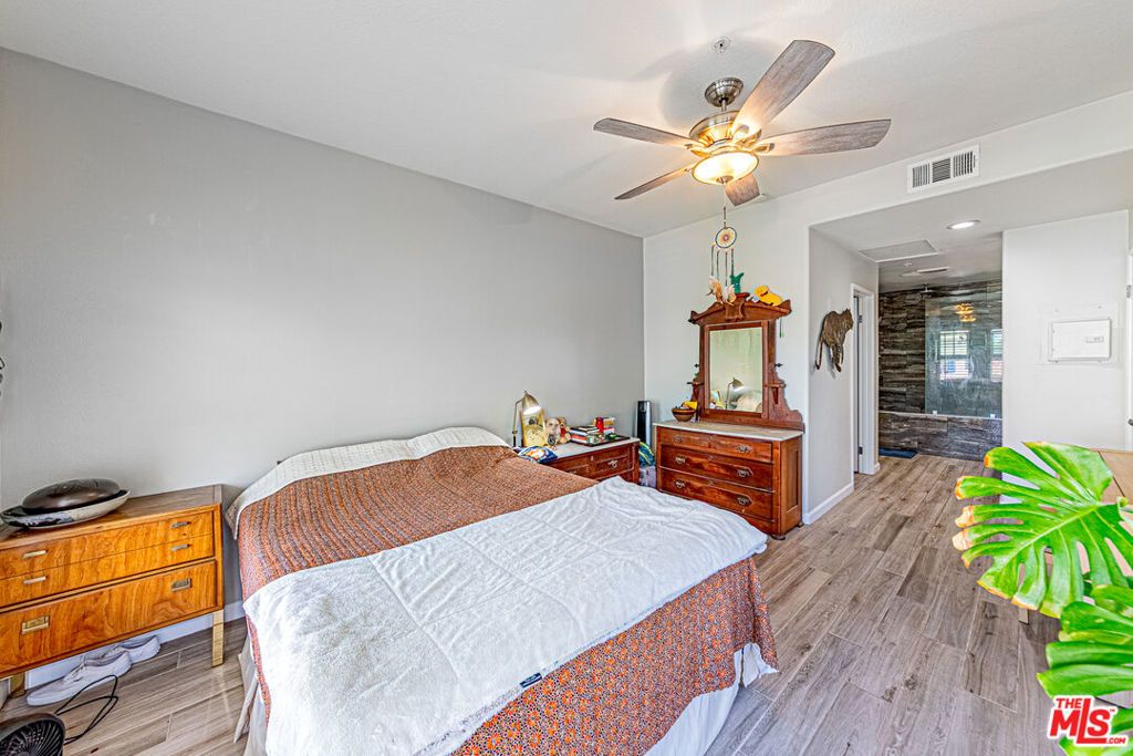 Image 17 of property listing at 415 Townsquare Lane 325, Huntington Beach, CA 92648