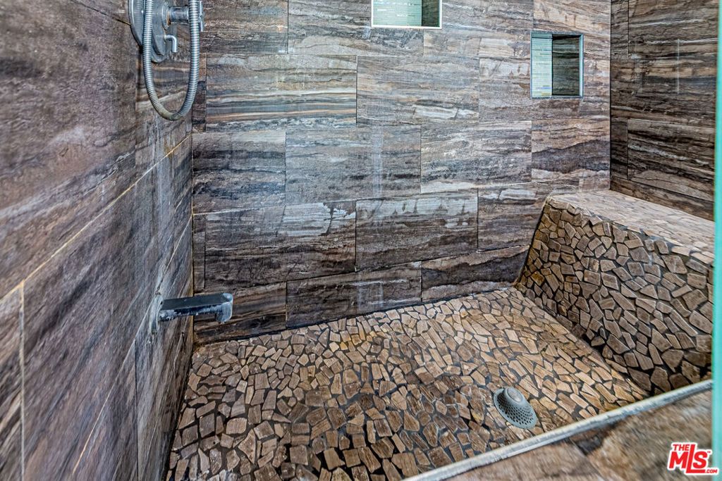 Image 21 of property listing at 415 Townsquare Lane 325, Huntington Beach, CA 92648