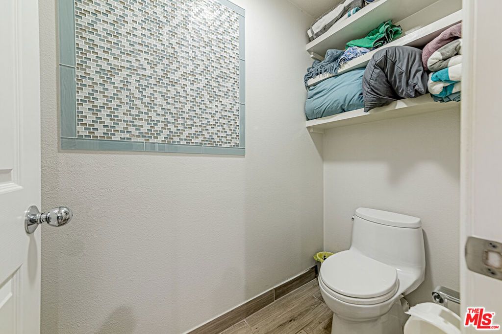 Image 22 of property listing at 415 Townsquare Lane 325, Huntington Beach, CA 92648