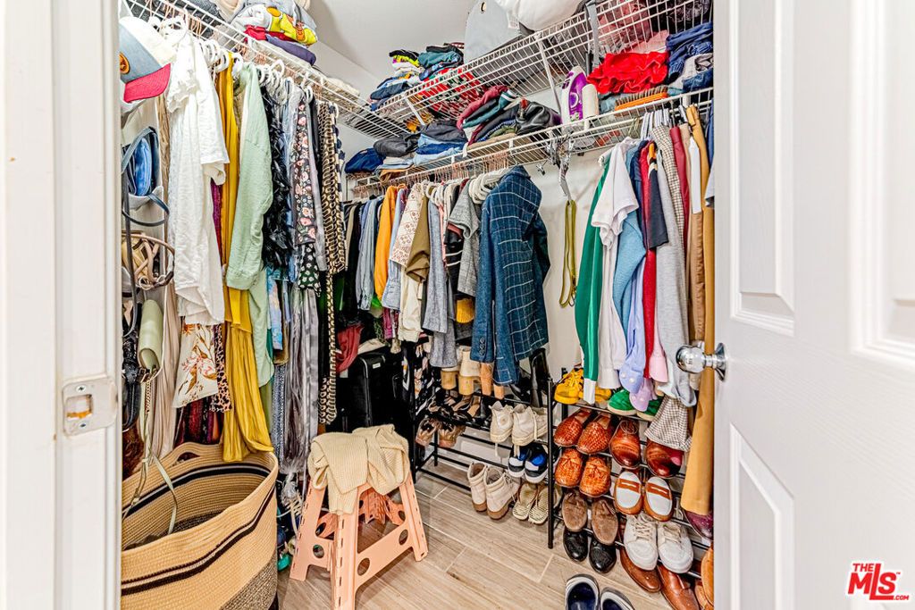 Image 23 of property listing at 415 Townsquare Lane 325, Huntington Beach, CA 92648