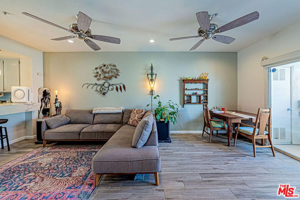 Image 5 of property listing at 415 Townsquare Lane 325, Huntington Beach, CA 92648