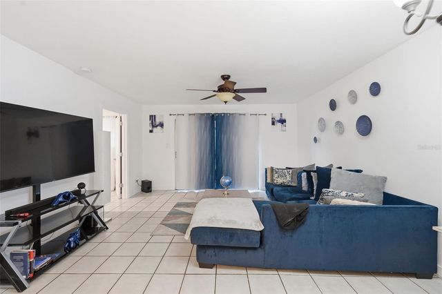 6340 NEWTOWN CIRCLE 40A2, Tampa, FL 33615