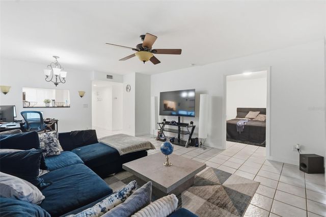 6340 NEWTOWN CIRCLE 40A2, Tampa, FL 33615