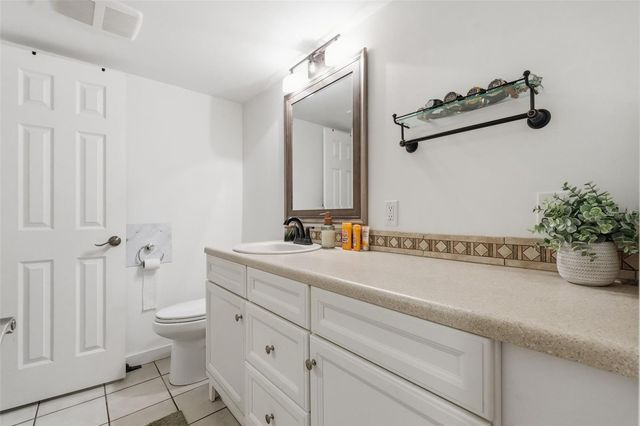 6340 NEWTOWN CIRCLE 40A2, Tampa, FL 33615