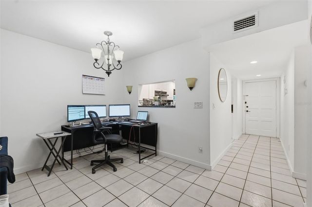 6340 NEWTOWN CIRCLE 40A2, Tampa, FL 33615