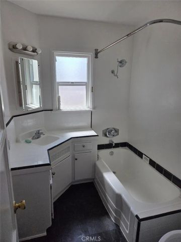 4608 4608 Carlin Ave, Lynwood, CA 90262