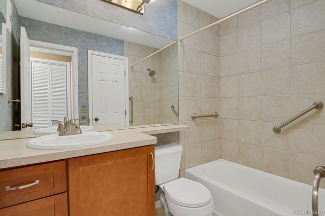 6974 S Knolls Way, Centennial, CO 80122