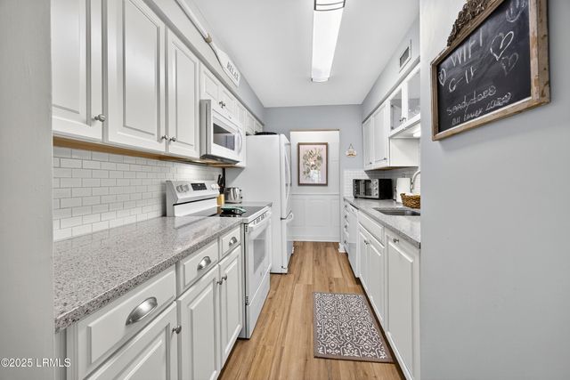 34 S Forest Beach Dr Apt C11, Hilton Head Island, SC 29928