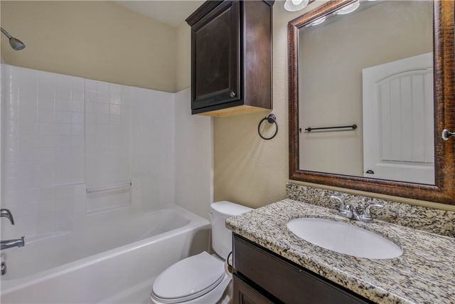 3205 Papa Bear, College Station, TX 77845