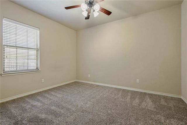 3205 Papa Bear, College Station, TX 77845