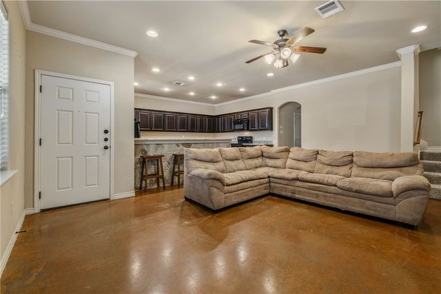 3205 Papa Bear, College Station, TX 77845