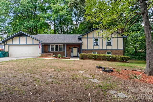 1106 Kelwyn Lane, Lewisville, NC 27023