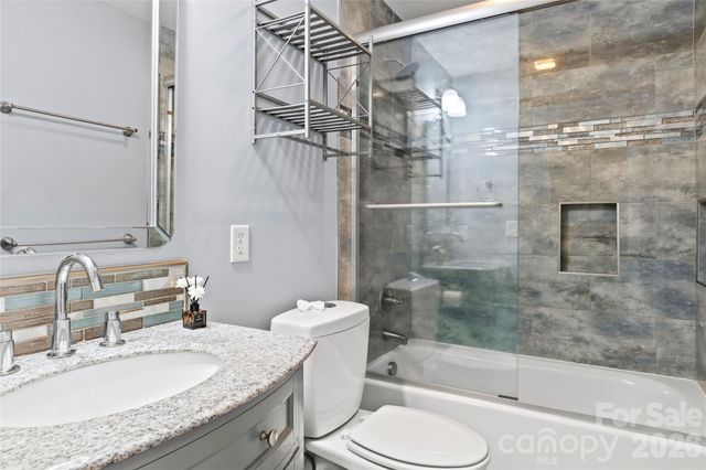1106 Kelwyn Lane, Lewisville, NC 27023