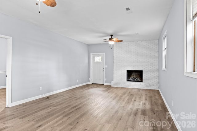 1106 Kelwyn Lane, Lewisville, NC 27023