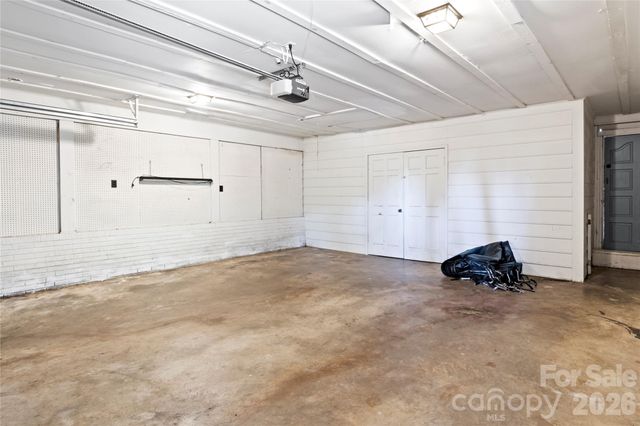1106 Kelwyn Lane, Lewisville, NC 27023
