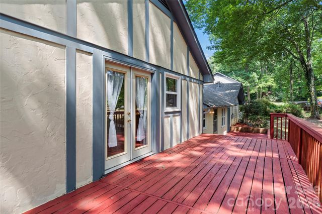 1106 Kelwyn Lane, Lewisville, NC 27023