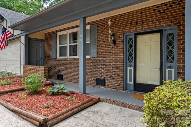 1106 Kelwyn Lane, Lewisville, NC 27023