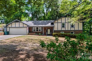 1106 Kelwyn Lane, Lewisville, NC 27023