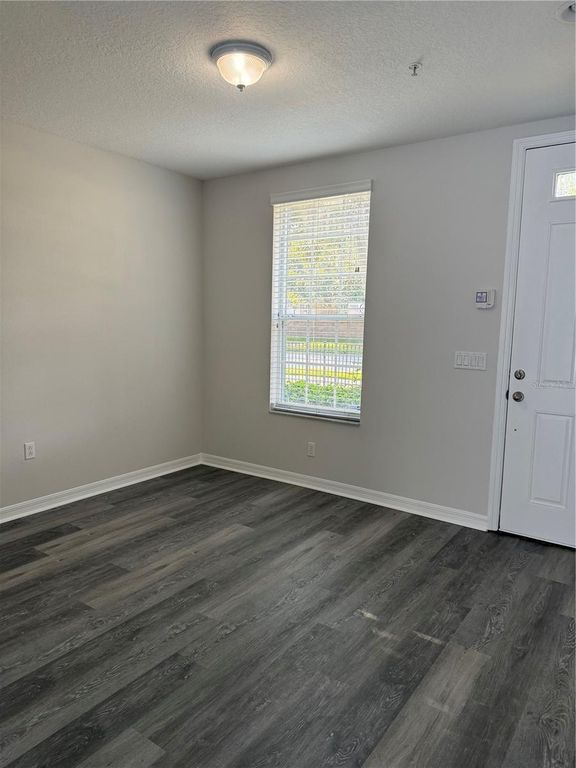 Image 2 of property listing at 6231 S CHICKASAW TRAIL, Orlando, FL 32829