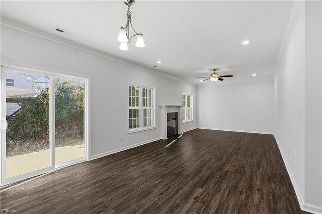 5920 Wickham AVE, Newport News, VA 23605