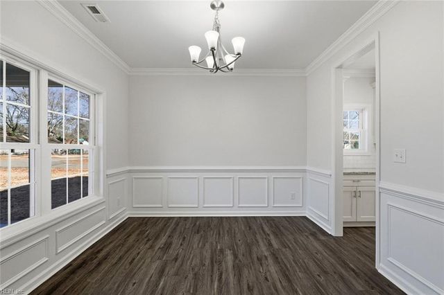 5920 Wickham AVE, Newport News, VA 23605