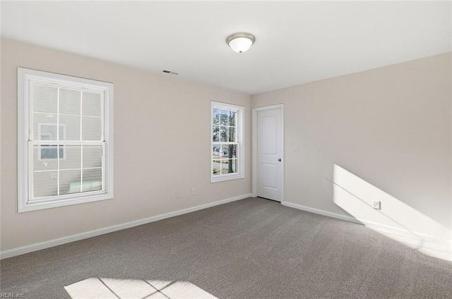 5920 Wickham AVE, Newport News, VA 23605