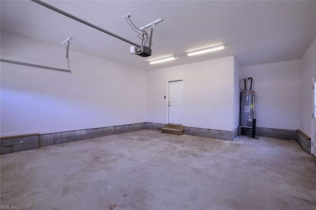 5920 Wickham AVE, Newport News, VA 23605