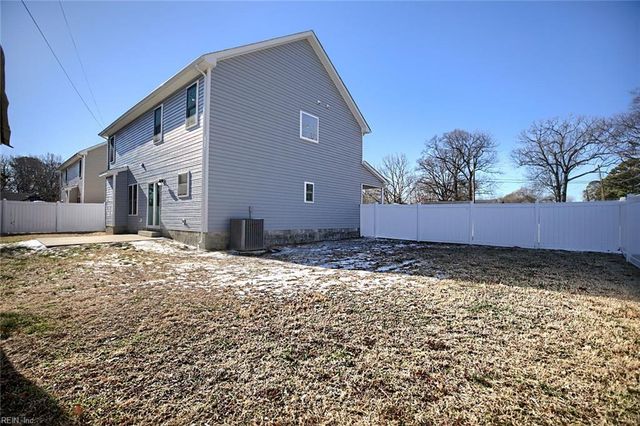 5920 Wickham AVE, Newport News, VA 23605