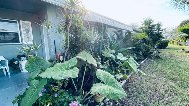 910 South Drive B, Delray Beach, FL 33445