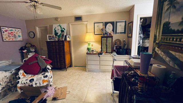 910 South Drive B, Delray Beach, FL 33445