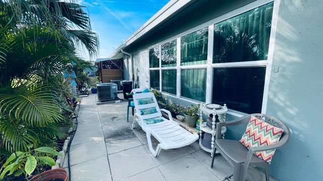 910 South Drive B, Delray Beach, FL 33445