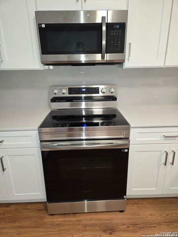 231 W Silver Sands Dr Apt 5, San Antonio, TX 78216