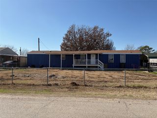 209 County Road 4852, Newark, TX 76071