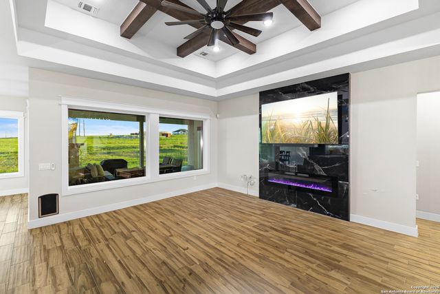 140 Summer Meadow Dr, La Vernia, TX 78121