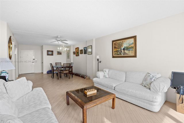 1600 S Ocean Dr 15J, Hollywood, FL 33019