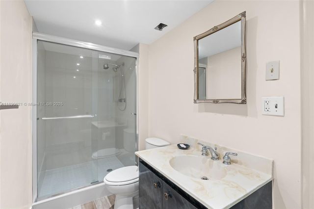 1600 S Ocean Dr 15J, Hollywood, FL 33019
