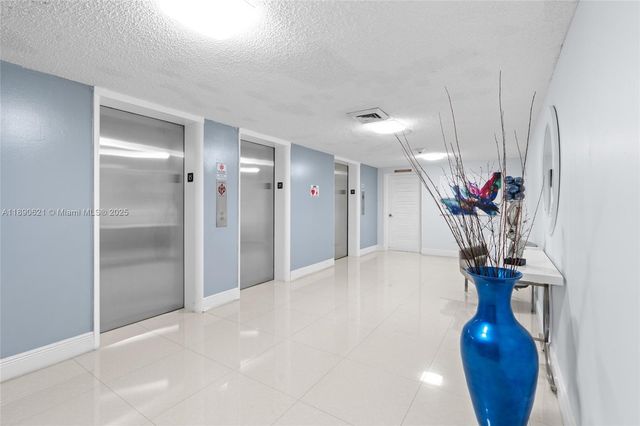 1600 S Ocean Dr 15J, Hollywood, FL 33019