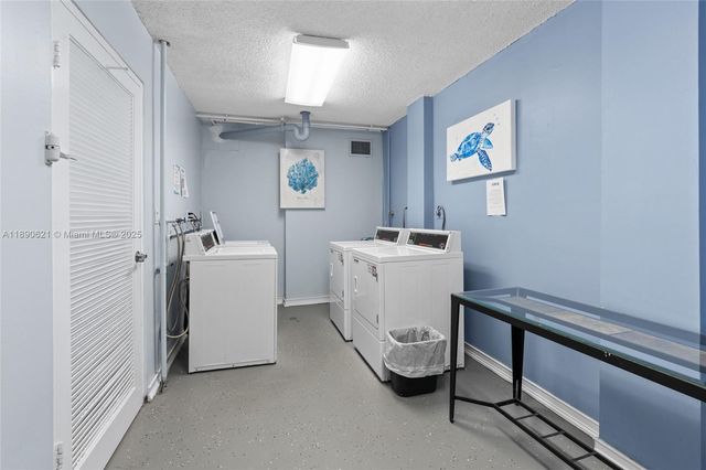 1600 S Ocean Dr 15J, Hollywood, FL 33019