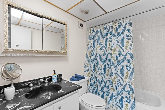 1600 S Ocean Dr 15J, Hollywood, FL 33019